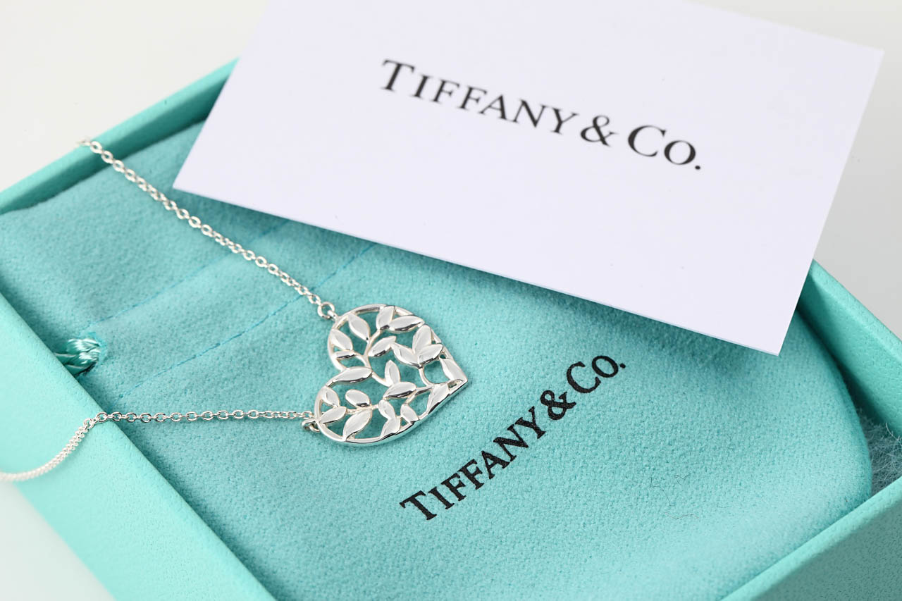 TIFFANY&Co[ティファニー] ”パロマピカソ” オリーブ リーフ ハート ペンダント スターリングシルバー 並行輸入品t1060