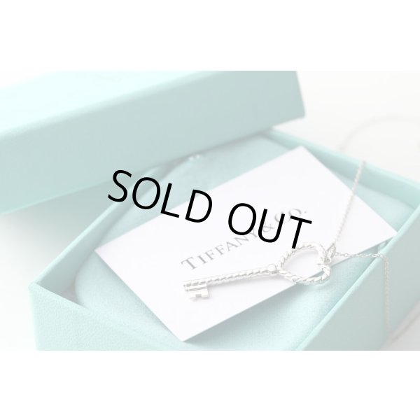 画像2: TIFFANY&Co[ティファニー]　”ティファニーキー”　ツイスト ハート キーペンダント　並行輸入品t1028 (2)