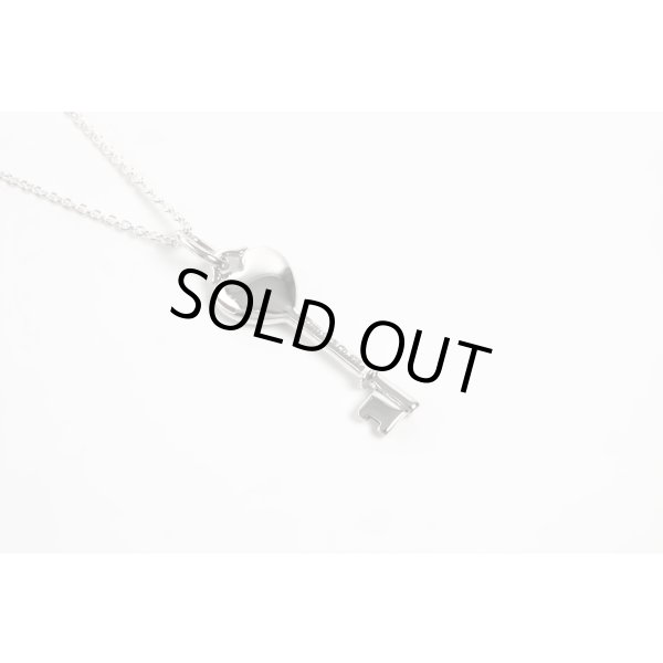 画像4: TIFFANY&Co[ティファニー] ハートキー チャーム ペンダント（ミニ） ブルーエナメル　並行輸入品t1109 (4)